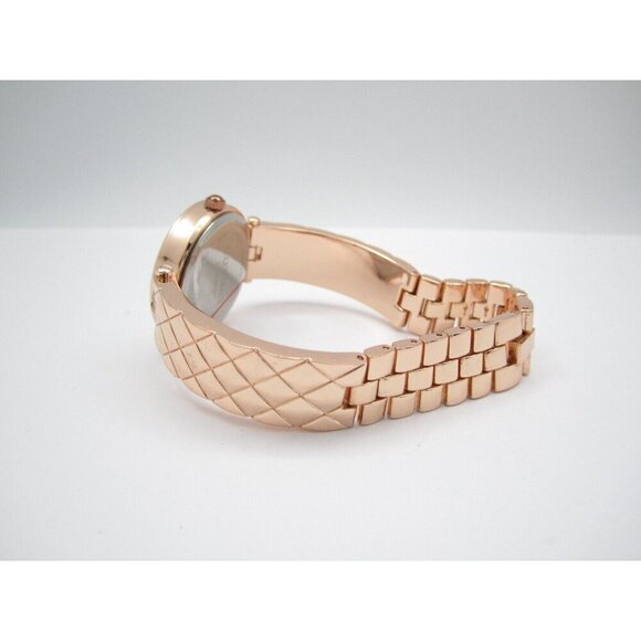 Women Ellen Tracy Quartz WR Analog 30mm Round Watch (H367) "New Battery" - Picture 10 of 10